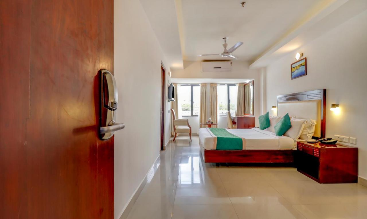 Hotel Luciya Kochi エクステリア 写真