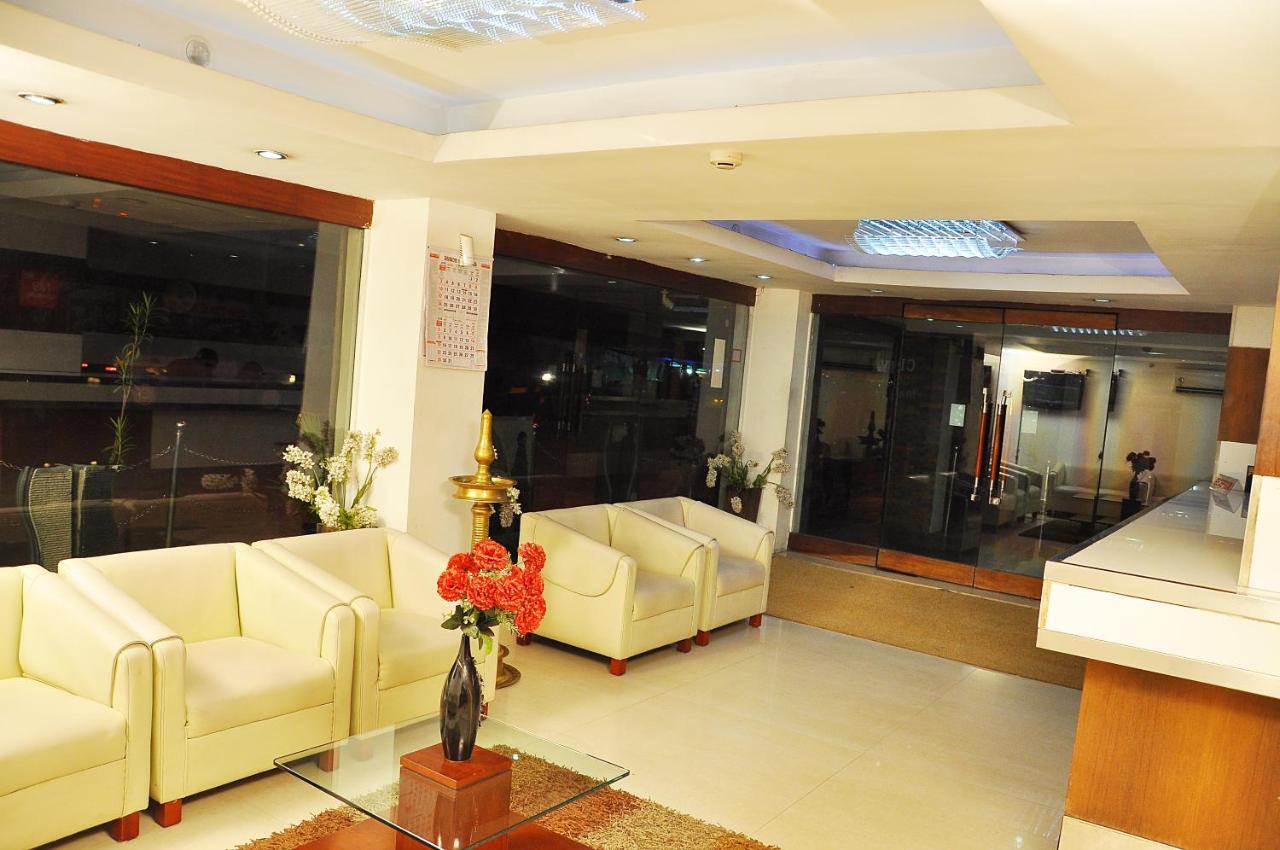 Hotel Luciya Kochi エクステリア 写真