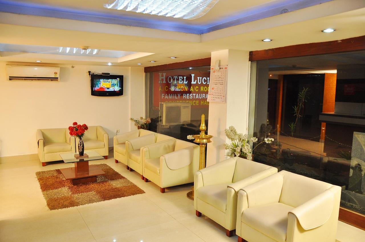 Hotel Luciya Kochi エクステリア 写真