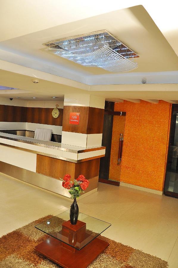 Hotel Luciya Kochi エクステリア 写真