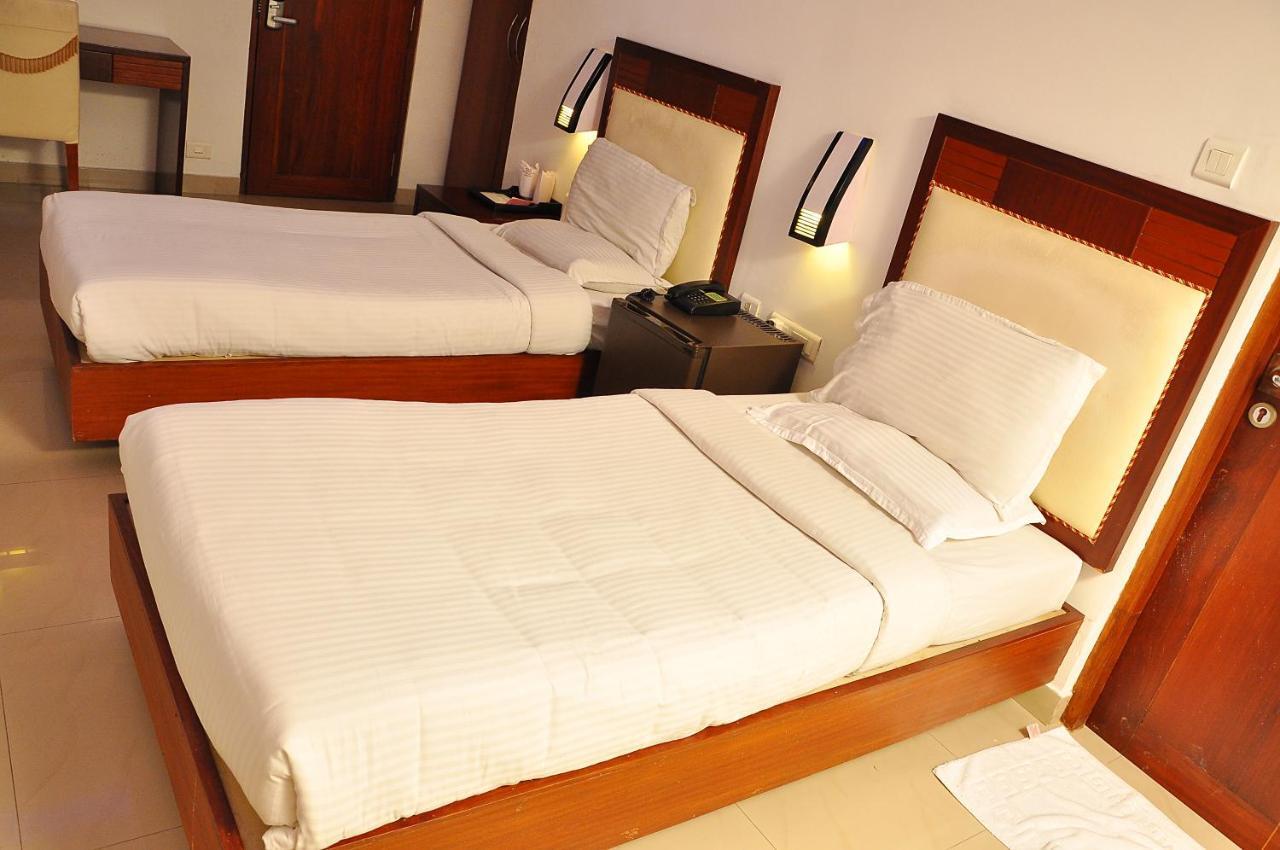 Hotel Luciya Kochi エクステリア 写真