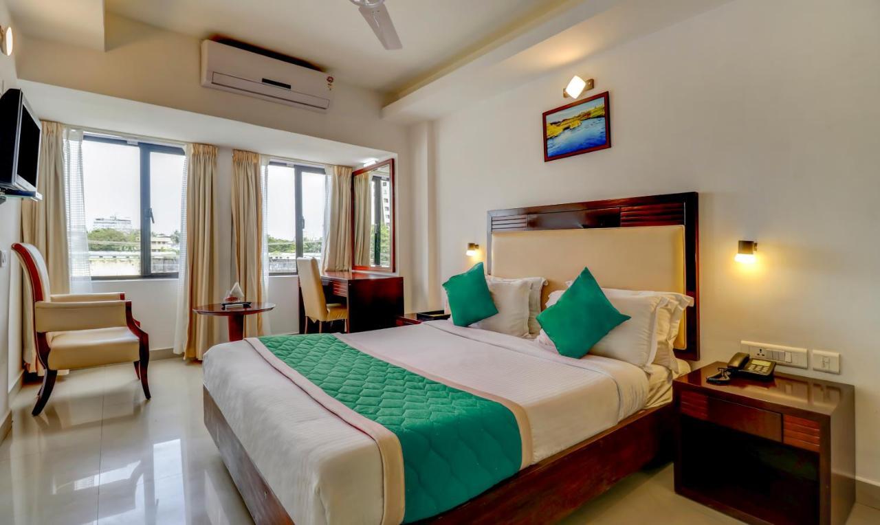 Hotel Luciya Kochi エクステリア 写真