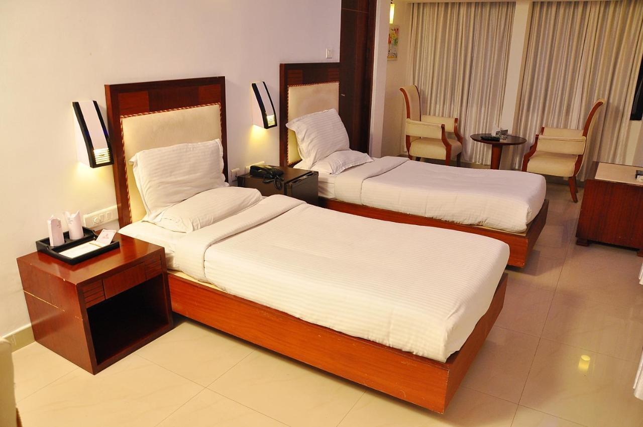 Hotel Luciya Kochi エクステリア 写真