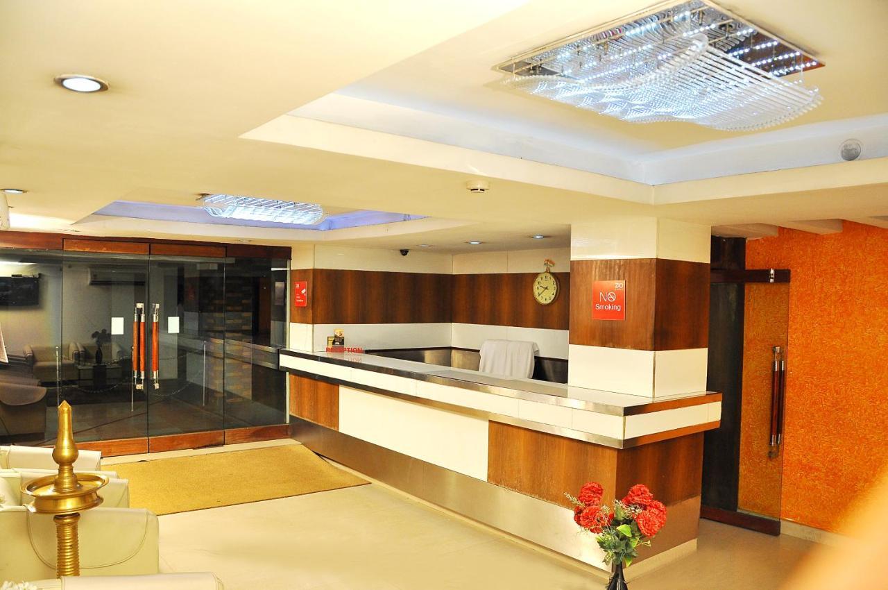 Hotel Luciya Kochi エクステリア 写真