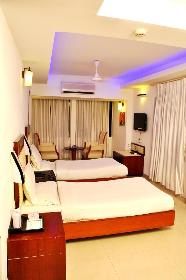 Hotel Luciya Kochi エクステリア 写真